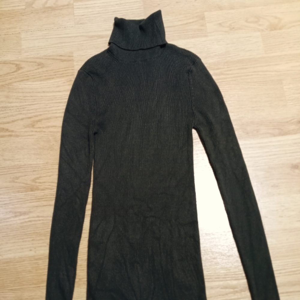 Excellent used condition Express sweater.